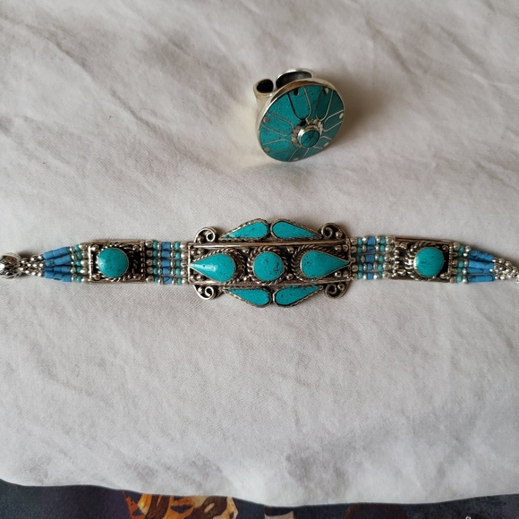 Tibetan Turquoise Necklace Bracelet Ring Set - Picture 3 of 5